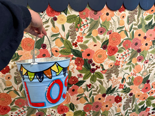 Personalized Happy Flag Bucket